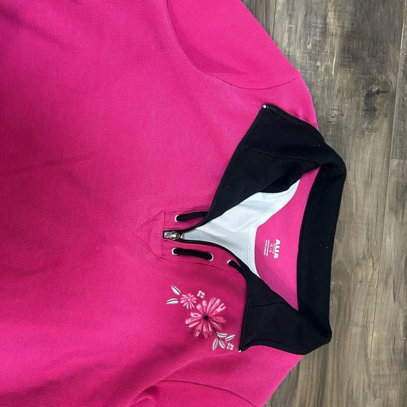 Alia Black And Pink Sweater With Floral Embroidery - Picture 2 of 6